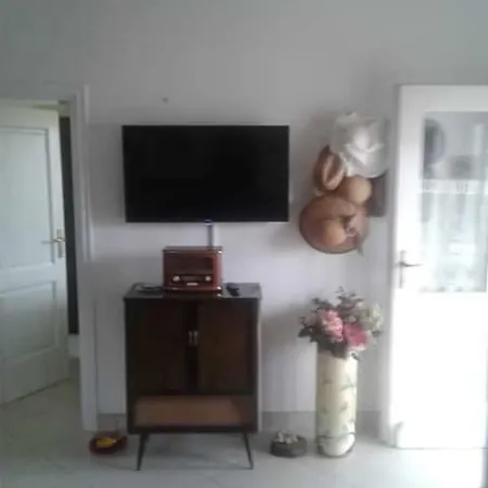 Apartment Apartman Skalinada